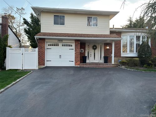 3456 Howard Blvd, Baldwin, NY, 11510-5155 | Card Image