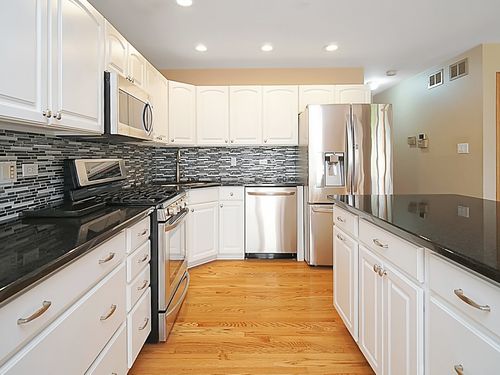 16647 Grants Trl, Orland Park, IL, 60467-5310 | Card Image