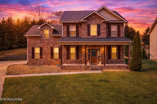 807 Galloping Ln, Powell, TN, 37849-3142 | Card Image