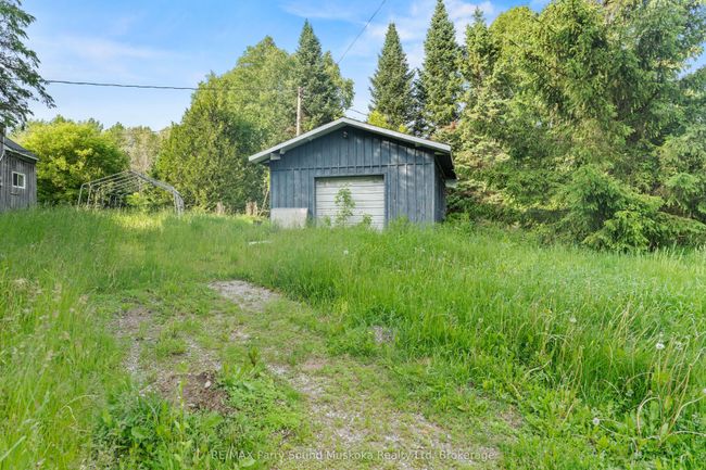 5 Bellview Cres, House other with 2 bedrooms, 1 bathrooms and 3 parking in Whitestone ON | Image 16