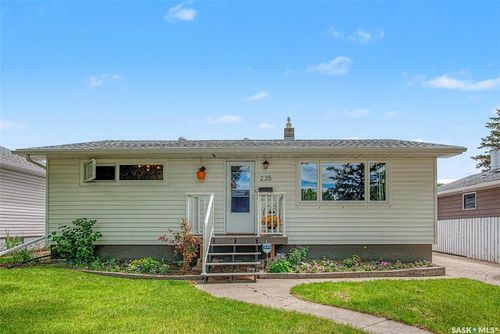 235 Toronto St N, Regina, SK, S4R2T5 | Card Image