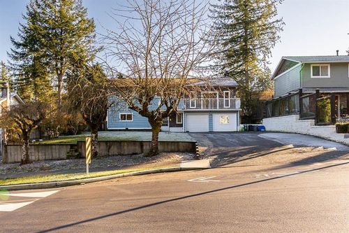 4660 202 St, Langley, BC, V3A5J3 | Card Image