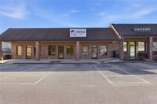 ste-a-and-b-124 Clarkesville Plz, Clarkesville, GA, 30523-6231 | Card Image