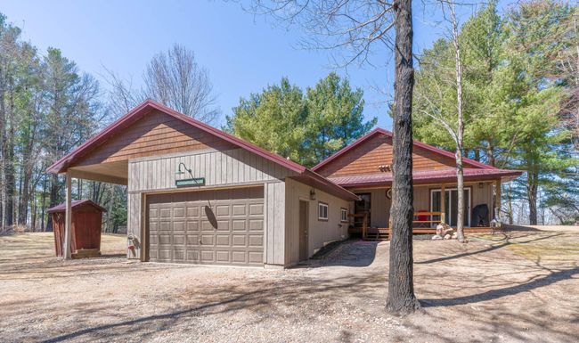 Back of house and attached garage | Image 34