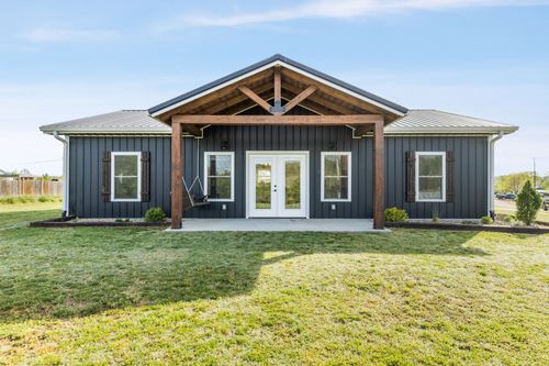 448 Duncan Cir, Lobelville, TN, 37097-3428 | Card Image