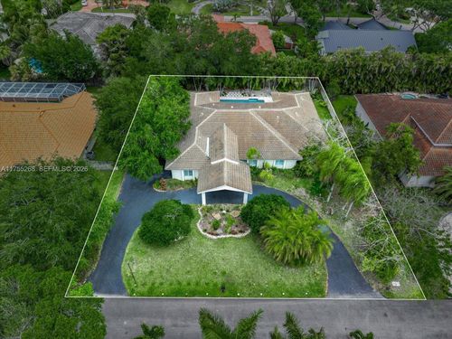8513 Sw 169th Ter, Palmetto Bay, FL, 33157-4648 | Card Image