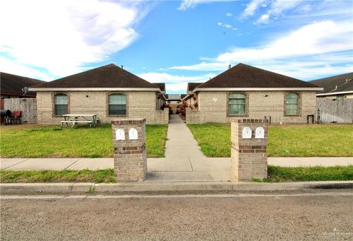 713 W Bronze Dr, Pharr, TX, 78577-8119 | Card Image
