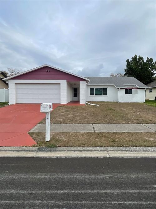 8022 Buttonball Ln, Port Richey, FL, 34668-7012 | Card Image