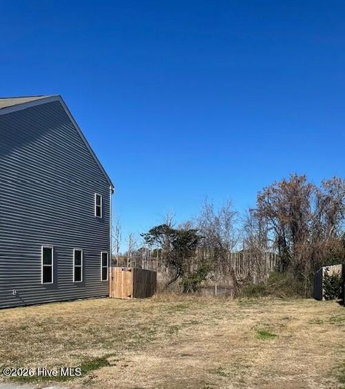 1401 Creekfront Dr, Wilmington, NC, 28401-1005 | Card Image