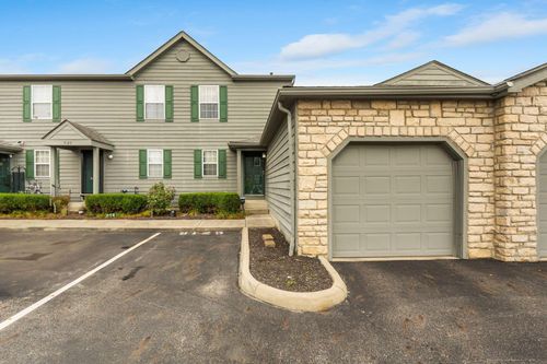 9125 Parkbury Ln, Lewis Center, OH, 43035-9544 | Card Image