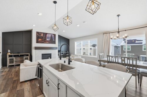 6886 102nd St S, Cottage Grove, MN, 55016-5515 | Card Image