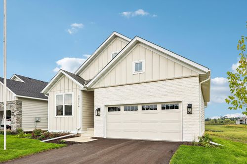20214 Keystone Ave, Lakeville, MN, 55044-4021 | Card Image