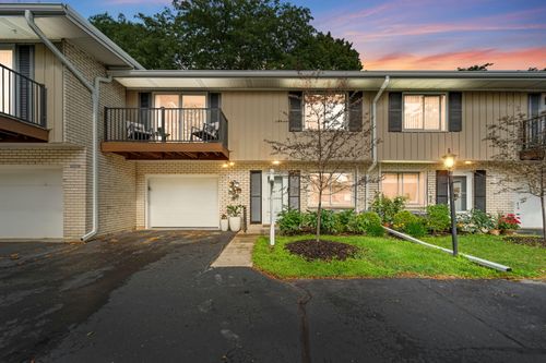 12909 N Colony Dr, Mequon, WI, 53097-2303 | Card Image