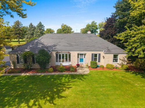 2924 Ridgeway Drive, CLAYTON, WI, 54956 | Card Image