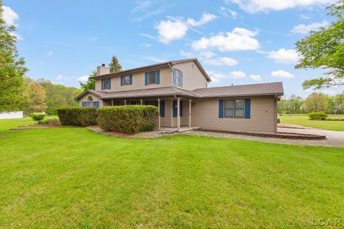 9705 Crescent Ct, Tecumseh, MI, 49286-9812 | Card Image