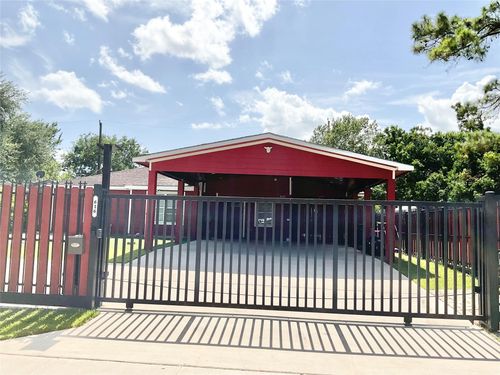 616 Kansas St, Pasadena, TX, 77506-2626 | Card Image