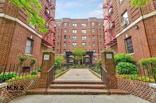 3-a-155-01 90th Ave, Jamaica, NY, 11432-3805 | Card Image