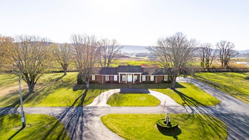 111 Stonehedge Ter, Monticello, KY, 42633-7288 | Card Image