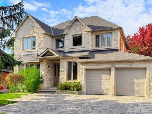 963 Northern Prospect Cres, Newmarket, ON, L3X1N8 | Card Image