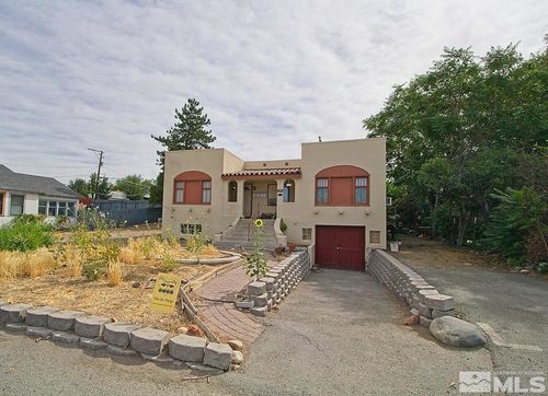 a-1050 Holcomb Ave, Reno, NV, 89502-5147 | Card Image