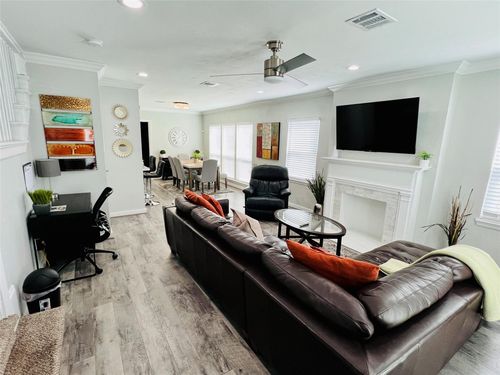1909 Ruth St, Houston, TX, 77004-5127 | Card Image