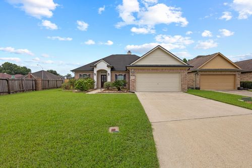 8105 Quail Hollow Dr, Beaumont, TX, 77707-5701 | Card Image