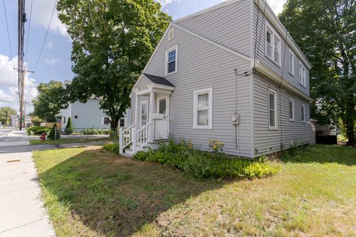 16 Washington St, Rochester, NH, 03867-1830 | Card Image