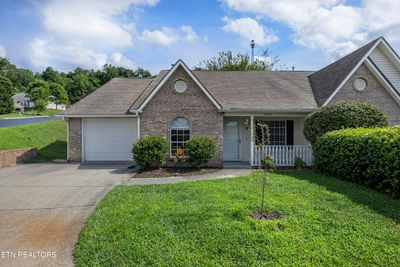 10002 Bellflower Way, House other with 3 bedrooms, 2 bathrooms and null parking in Knoxville TN | Image 3