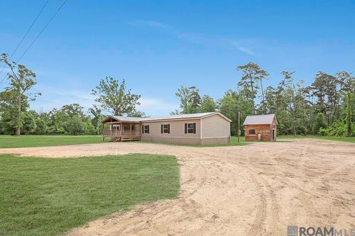 30288 Pine Alley Rd, Springfield, LA, 70462-7065 | Card Image