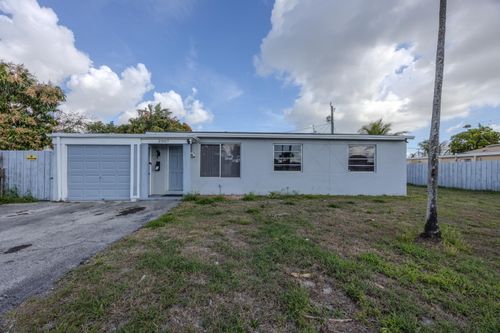 2007 Kenwood Rd, West Palm Beach, FL, 33409-6419 | Card Image