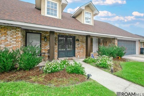 417 Kimmeridge Dr, Baton Rouge, LA, 70815-6924 | Card Image