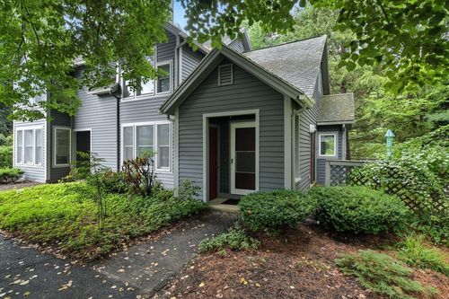5-5 Amity Pl, Amherst, MA, 01002-2255 | Card Image