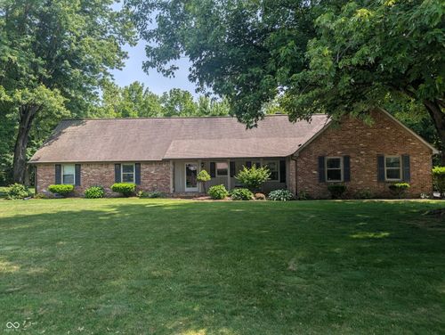 8017 Dogwood Ct, Plainfield, IN, 46168-9075 | Card Image