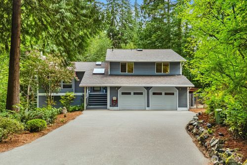 6930 191st St Se, Snohomish, WA, 98296-8363 | Card Image