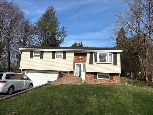 445 Westland Dr, Greensburg, PA, 15601-6082 | Card Image