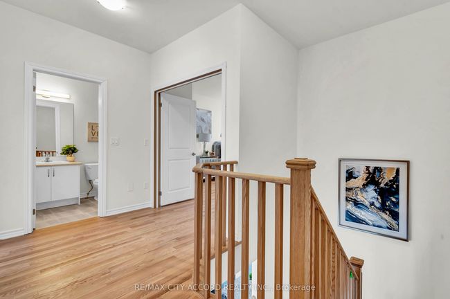 87 Inverary Cres, House attached with 3 bedrooms, 3 bathrooms and 1 parking in Vaughan ON | Image 16