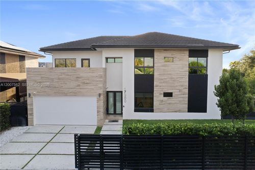 17900 Sw 149th Ave, Miami, FL, 33187-7821 | Card Image