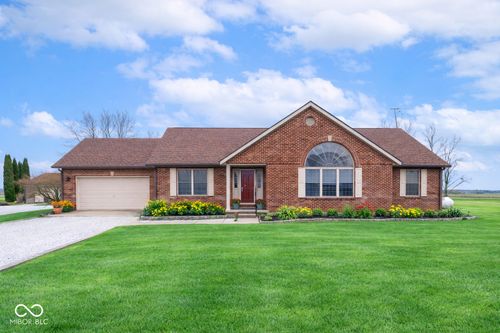 7967 E 800 N, Falmouth, IN, 46127-9706 | Card Image