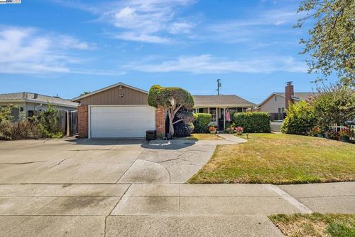 40575 Blacow Rd, Fremont, CA, 94538-3377 | Card Image