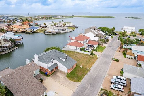 13533 Royal Fifth Ct, Corpus Christi, TX, 78418-6938 | Card Image