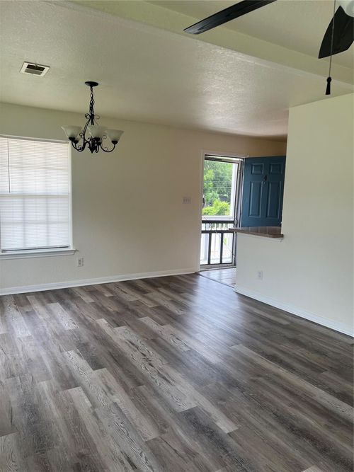 4-827 Algoa Friendswood Rd, Alvin, TX, 77511-8604 | Card Image