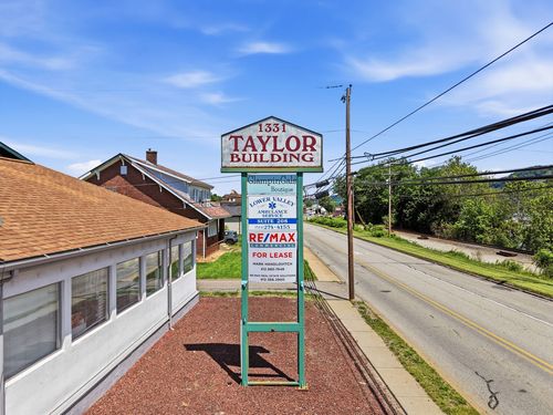 1331 Freeport Rd, Cheswick, PA, 15024-1233 | Card Image