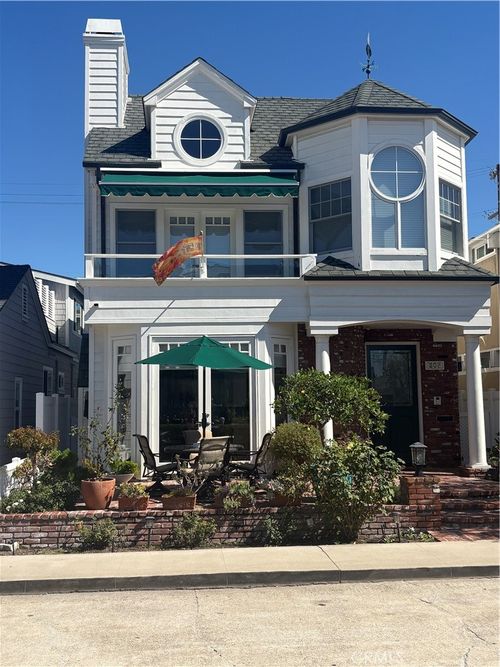 302 Ruby Ave, Newport Beach, CA, 92662-1130 | Card Image