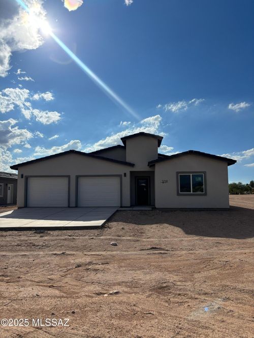 5746 E Hermans Rd, Tucson, AZ, 85756-0119 | Card Image