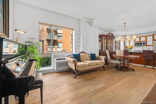 3e-3585 Greystone Ave, Bronx, NY, 10463-2268 | Card Image
