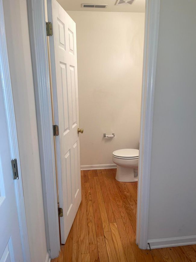 Half bath | Image 4