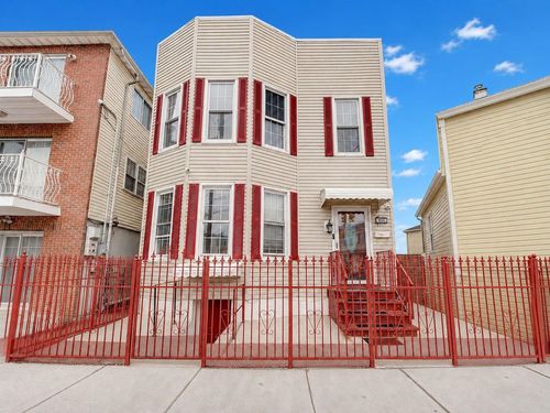 1-921 Paterson Plank Rd, North Bergen, NJ, 07047-1843 | Card Image