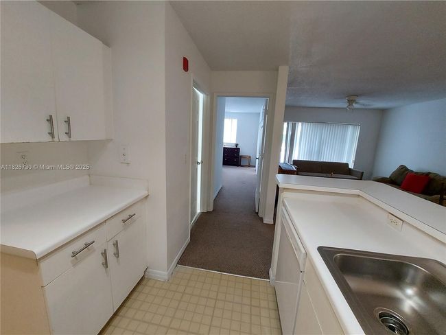 APT-125 - 2640 S University Dr, Condo with 2 bedrooms, 2 bathrooms and null parking in Davie FL | Image 19
