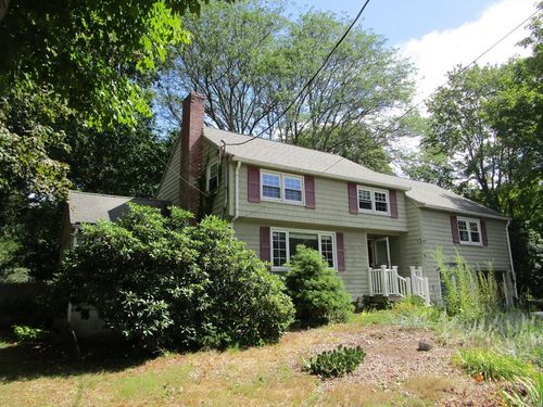 16 Munroe Ave, Reading, MA, 01867-2227 | Card Image
