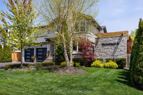 443 Seabourne Dr, Oakville, ON, L6L4E9 | Card Image